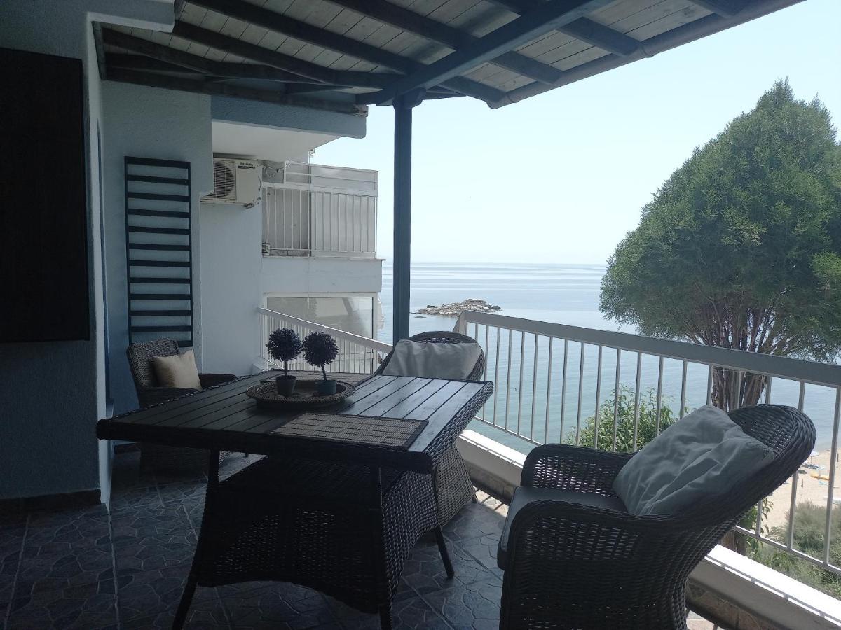 Balcony By The Sea Apartment Palaiontsiflikion Exterior photo